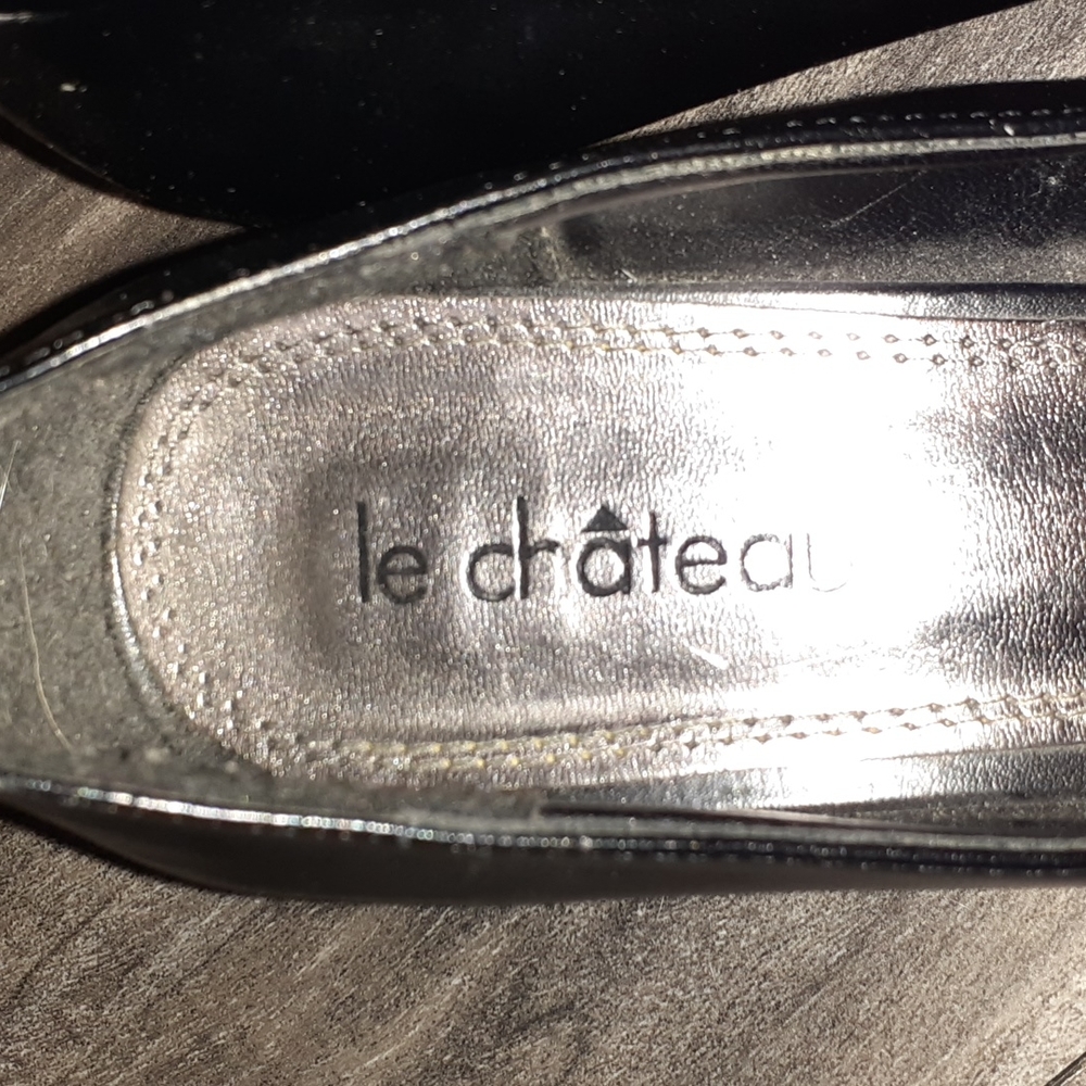 Le Chateau 1" Heels - Picture 3 of 4